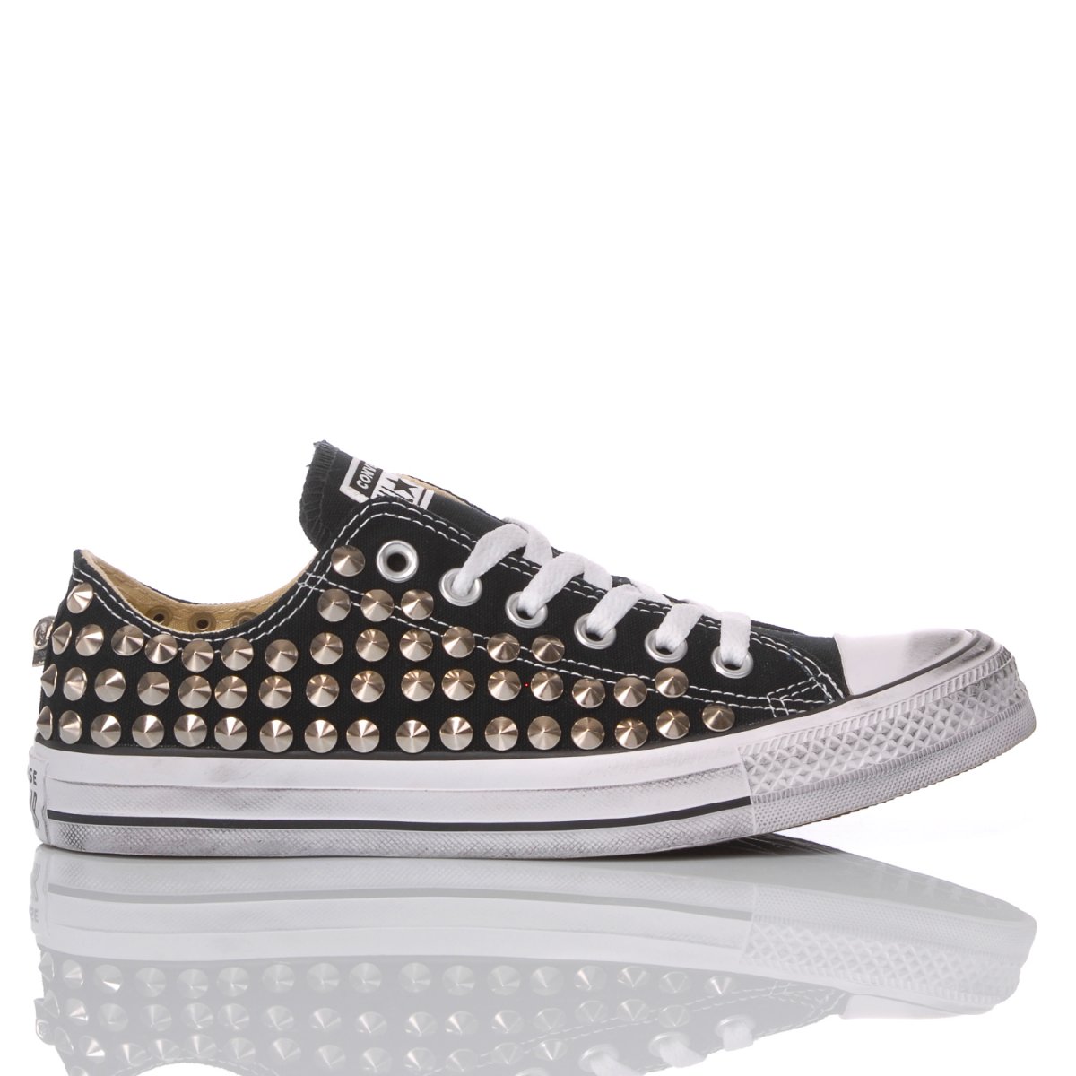 black converse with studs
