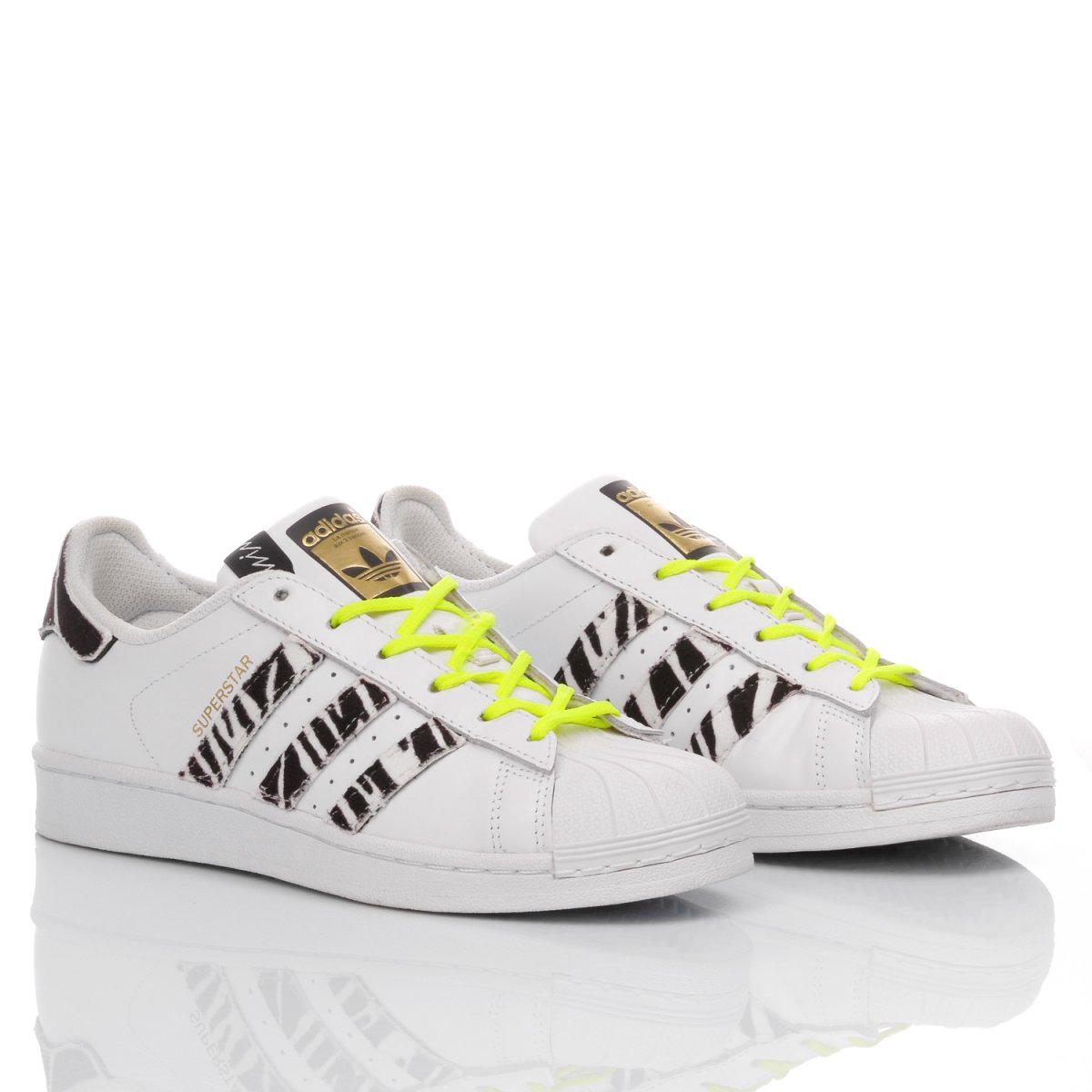 adidas superstar zebra