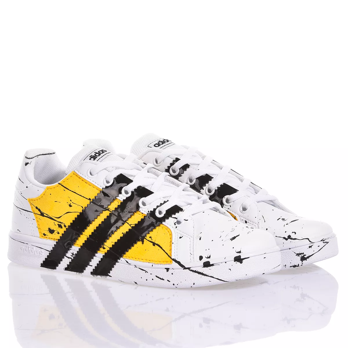 Adidas Bee Sketches Advantage Swarovski