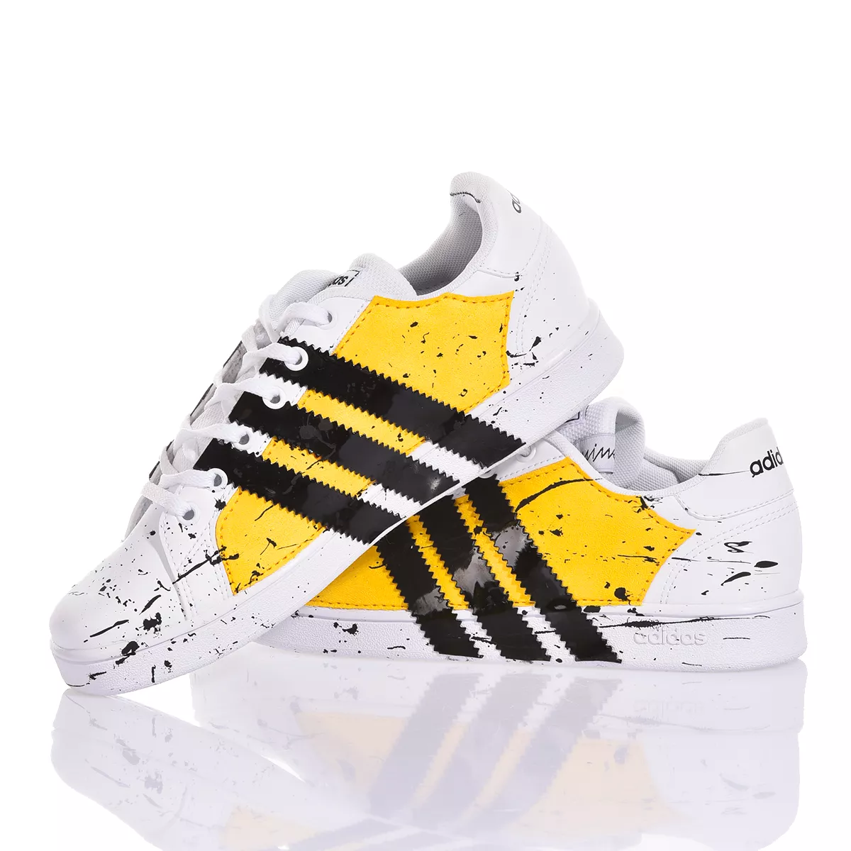 Adidas Bee Sketches Advantage Swarovski