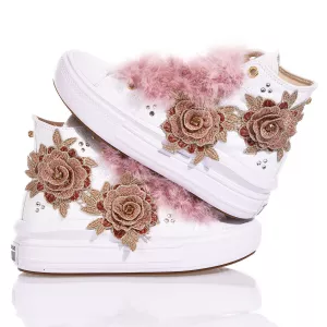 Converse Move Plumed Roses